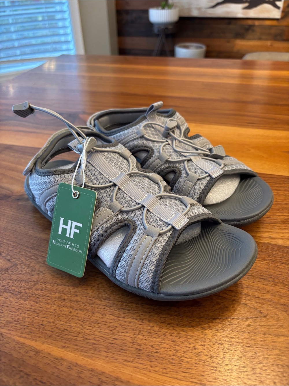 NWT New Hike Footwear Bare Sandals Womens Grey Size 39 (8-8.5)